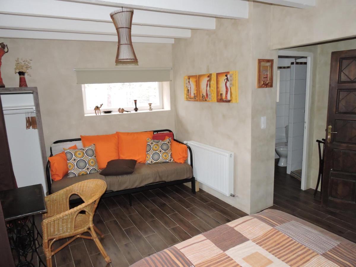 Gite Et Chambres D'Hotes "La Bergerie" Lussas Exteriör bild