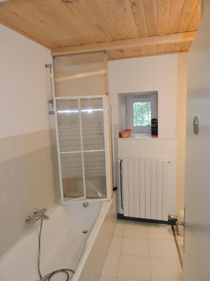 Gite Et Chambres D'Hotes "La Bergerie" Lussas Exteriör bild