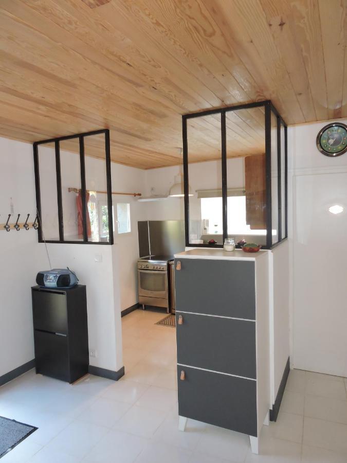 Gite Et Chambres D'Hotes "La Bergerie" Lussas Exteriör bild