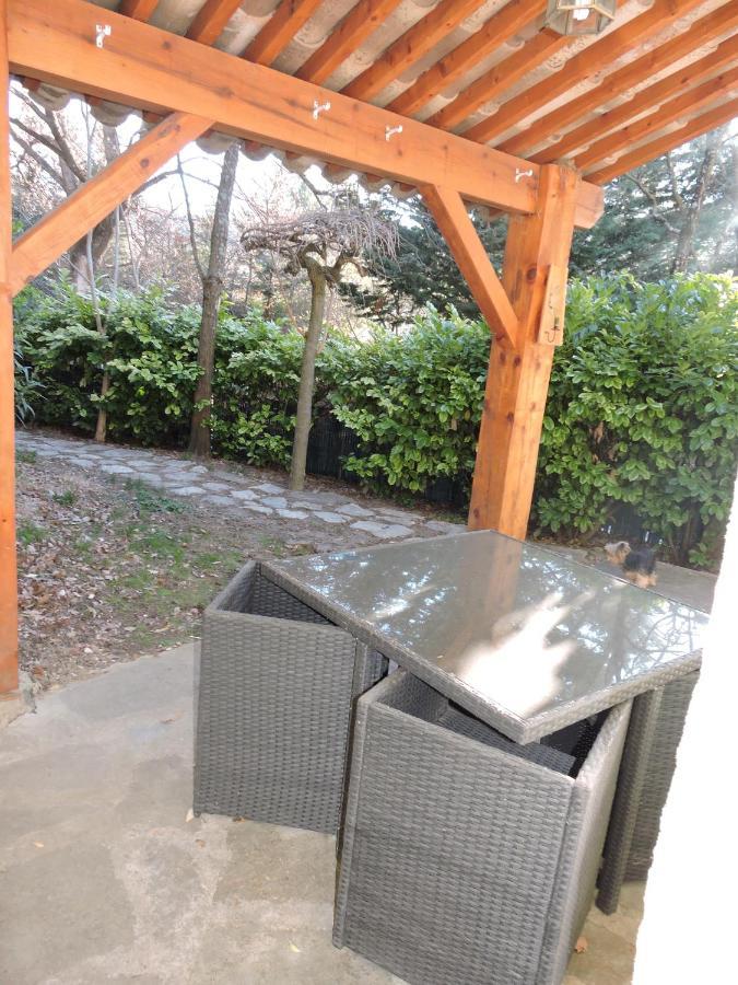 Gite Et Chambres D'Hotes "La Bergerie" Lussas Exteriör bild